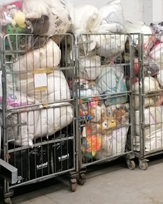 Bedding in UK awaiting despatch Bedding in UK awaiting despatch