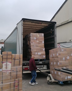 Steve gets boxed in Steve gets boxed in