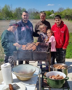 Communal barbecue